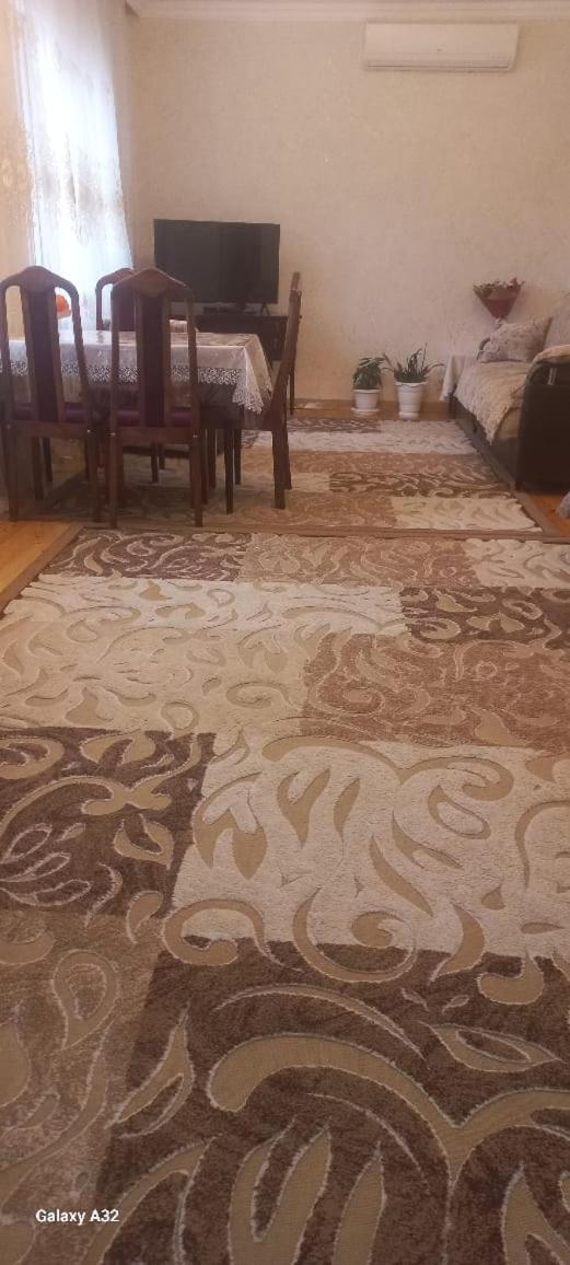 Apartment At Narimanov 151 Ганджа Екстериор снимка